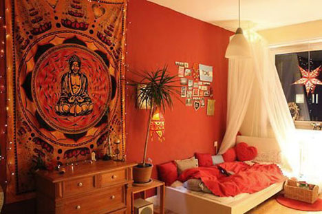 Peinture couleur Corail dans une chambre